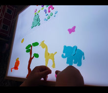Cargar imagen en el visor de la galería, Mesa de luz Montessori CE